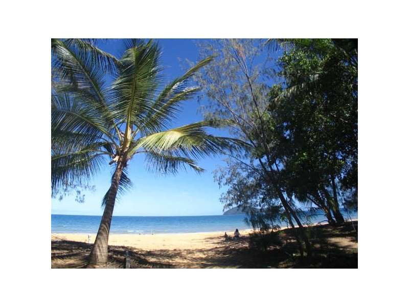 Mission Beach QLD 4852