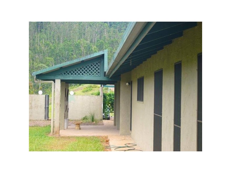 Mission Beach QLD 4852