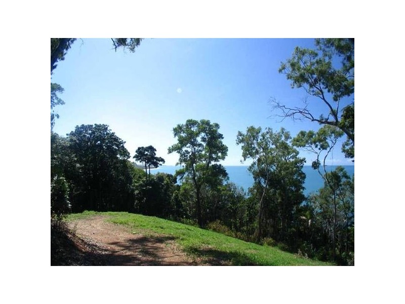 Mission Beach QLD 4852