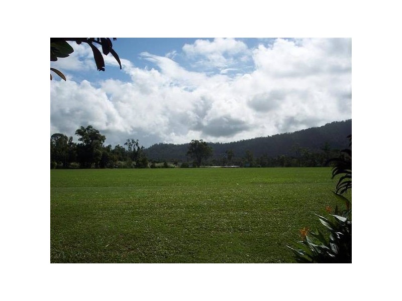 Mission Beach QLD 4852