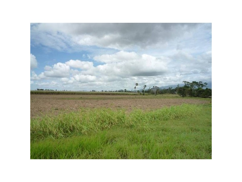 Mission Beach QLD 4852