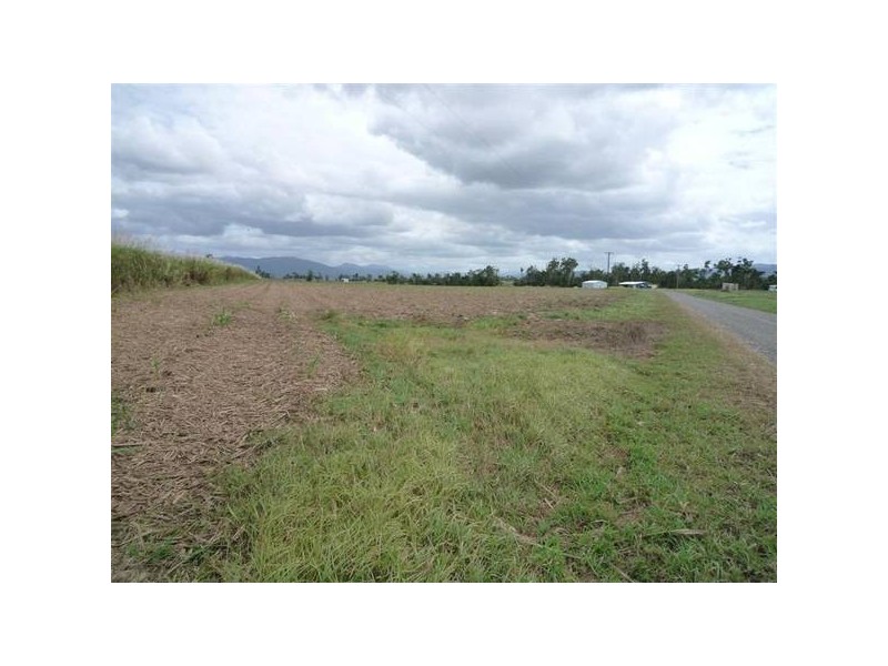 Mission Beach QLD 4852