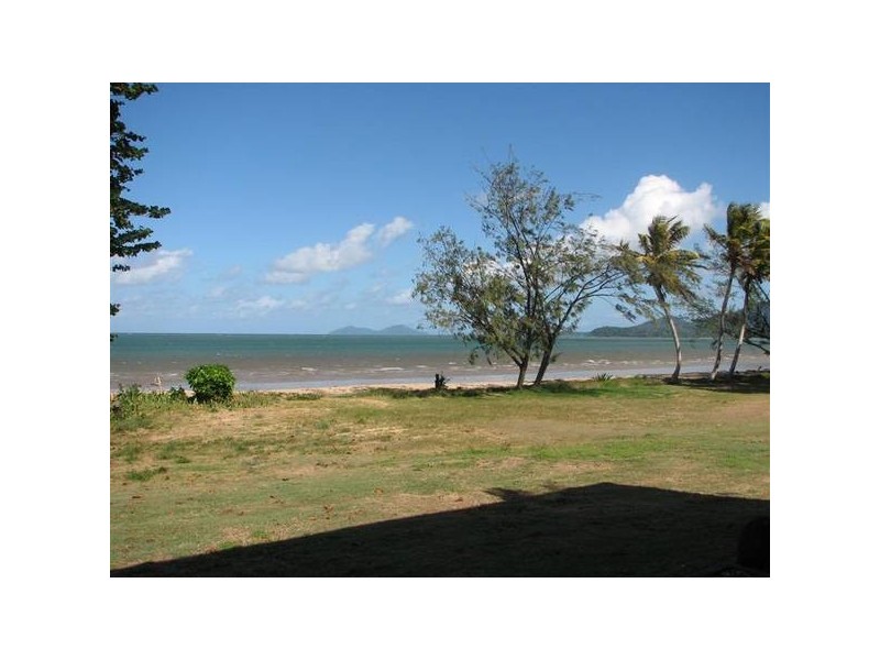 Mission Beach QLD 4852