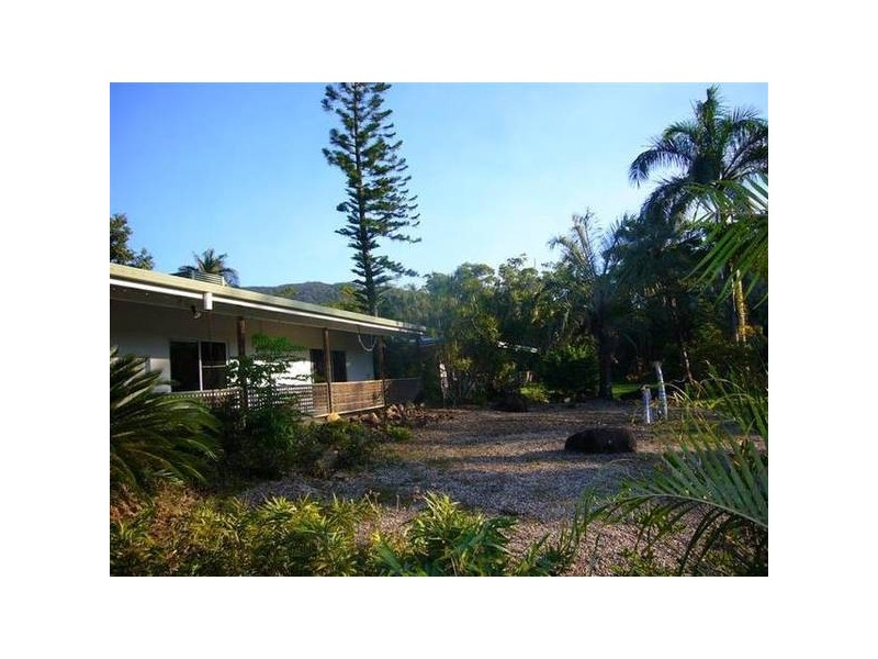 Mission Beach QLD 4852