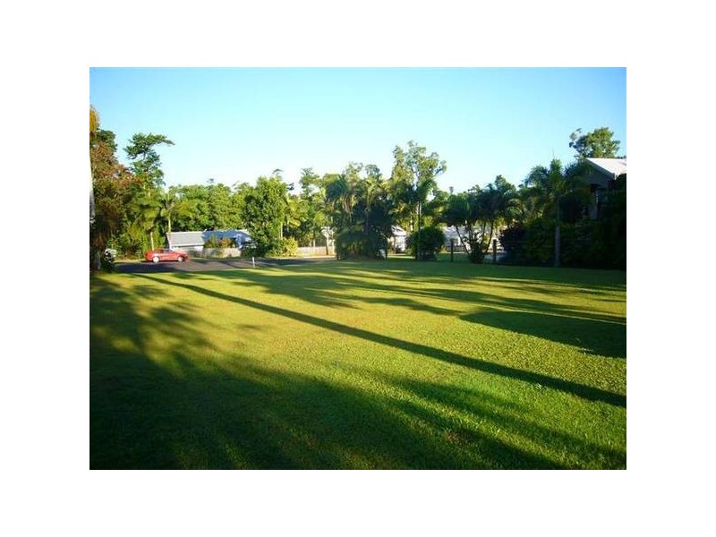 Mission Beach QLD 4852