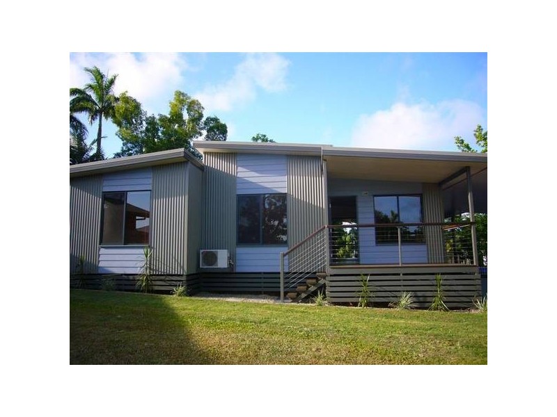 Mission Beach QLD 4852