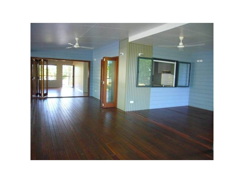 Mission Beach QLD 4852