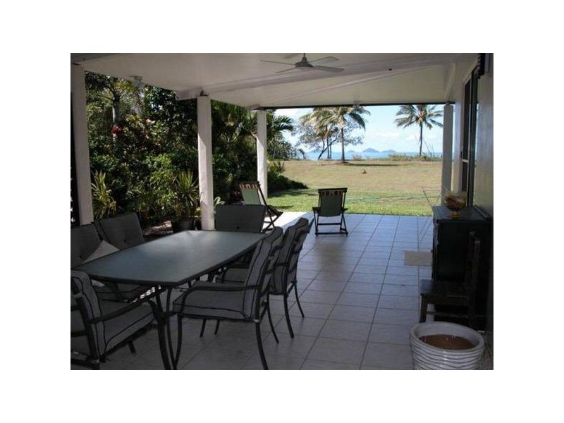 Tully Heads QLD 4854