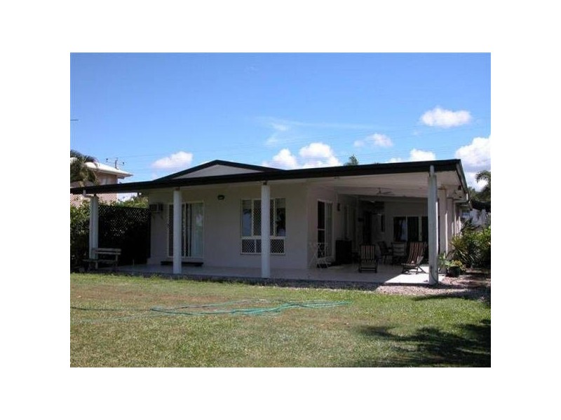 Tully Heads QLD 4854