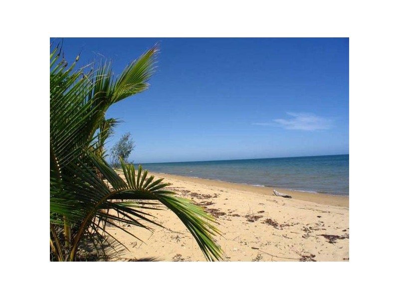 Kurrimine Beach QLD 4871