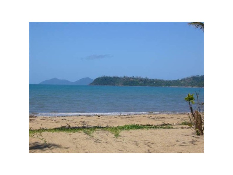 Mission Beach QLD 4852
