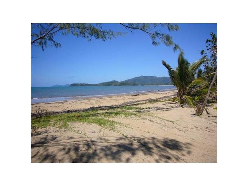 Mission Beach QLD 4852