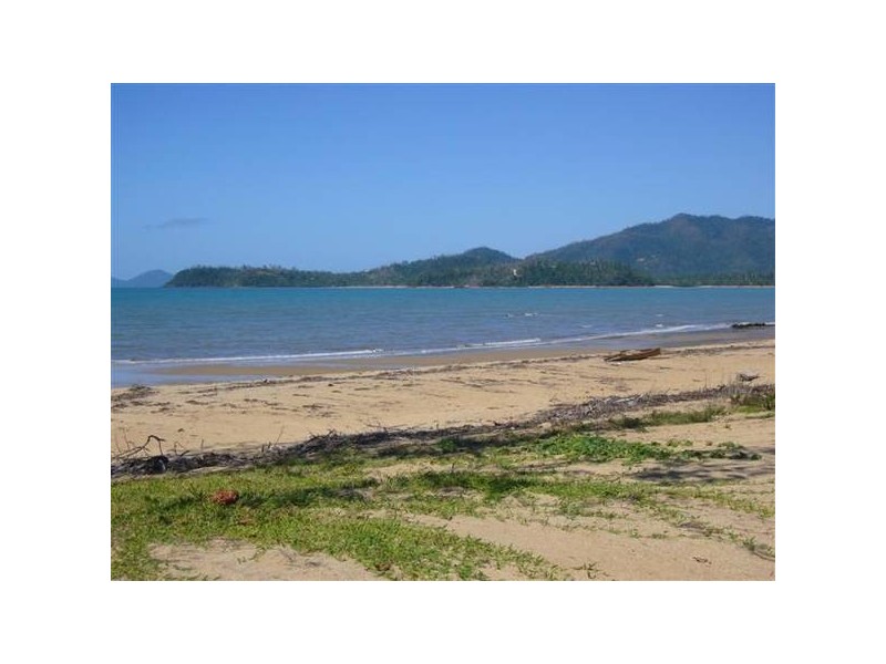 Mission Beach QLD 4852