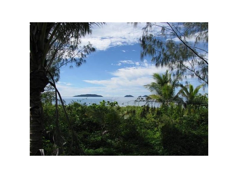 Mission Beach QLD 4852