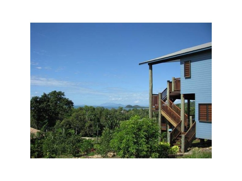 Mission Beach QLD 4852