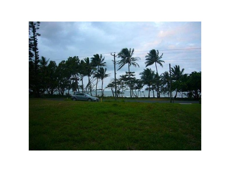 Mission Beach QLD 4852