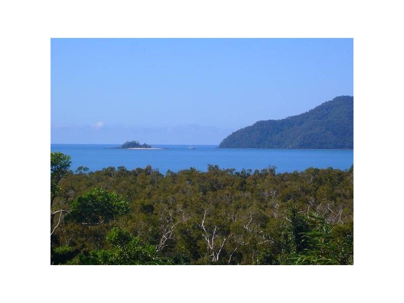 Mission Beach QLD 4852