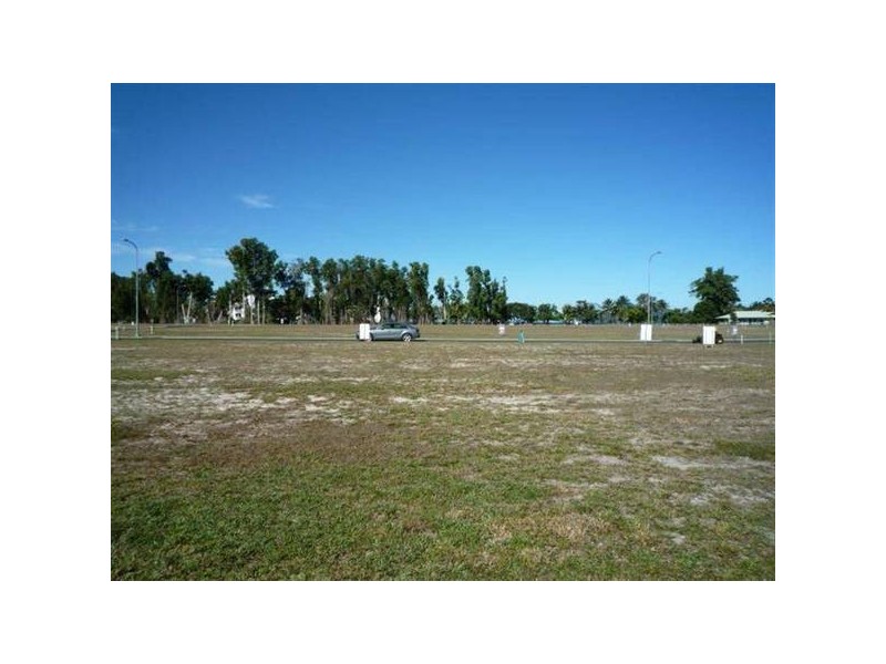 Mission Beach QLD 4852