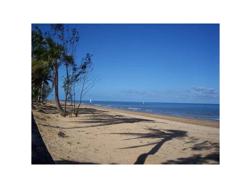 Mission Beach QLD 4852