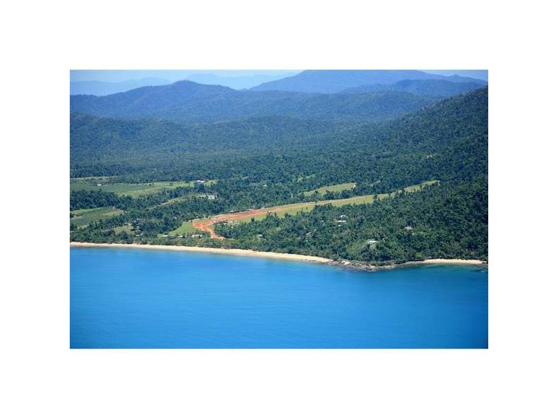 Mission Beach QLD 4852