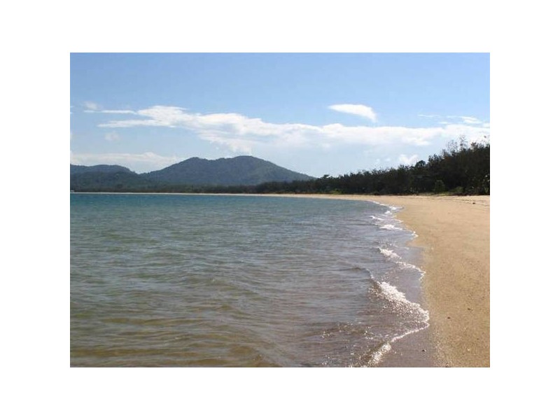 Kurrimine Beach QLD 4871