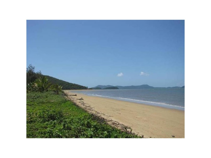 Mission Beach QLD 4852