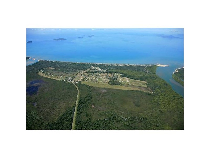 Mission Beach QLD 4852