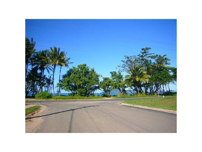 Mission Beach QLD 4852