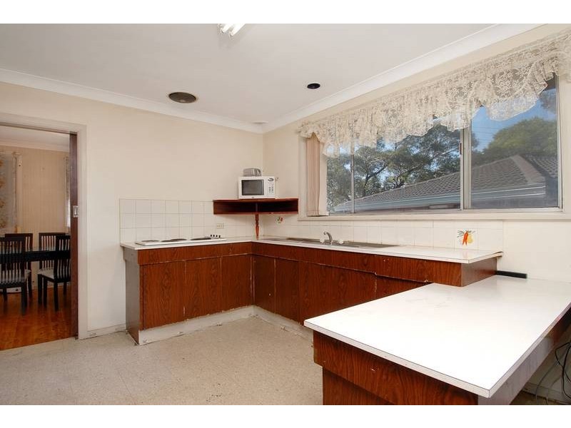 4 Gibbon Road, Winston Hills NSW 2153