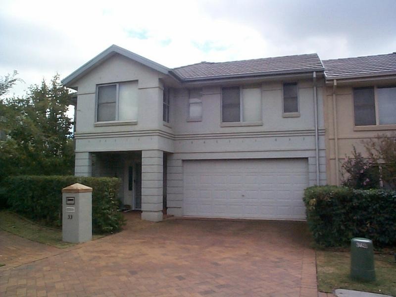 33 Goldfinch Avenue, Bella Vista NSW 2153
