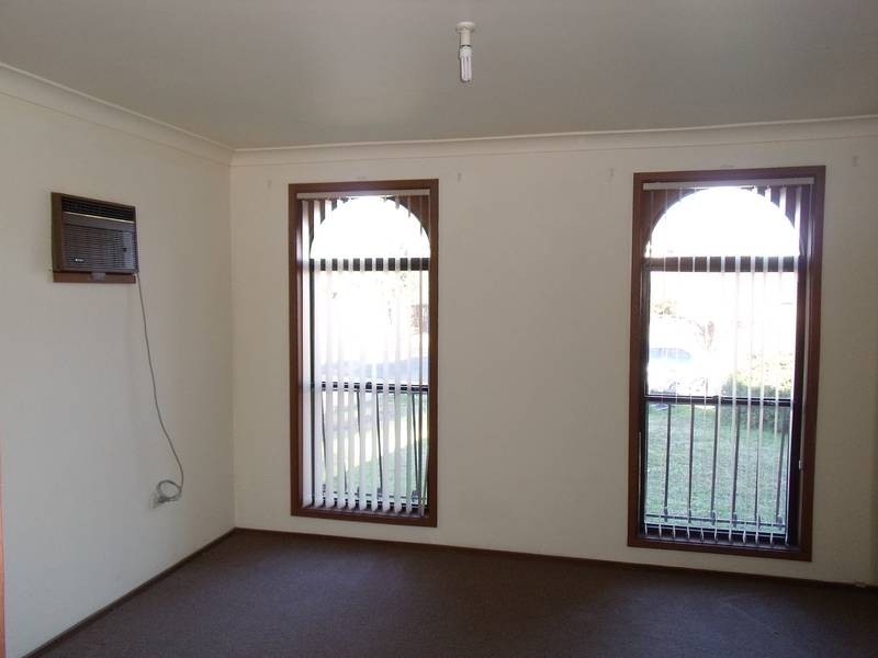 25 Madeline Avenue, Northmead NSW 2152