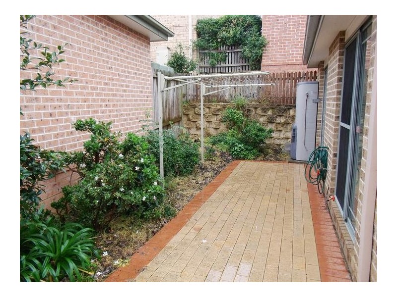 2 Lachlan Drive, Winston Hills NSW 2153