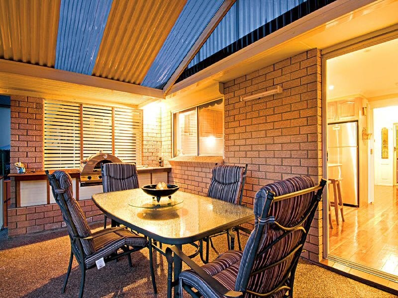 42 Grasmere Ave, Northmead NSW 2152