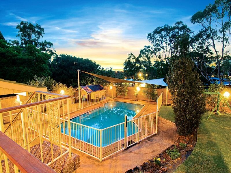 42 Grasmere Ave, Northmead NSW 2152