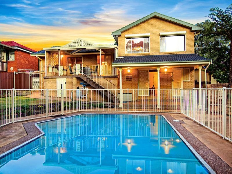 42 Grasmere Ave, Northmead NSW 2152