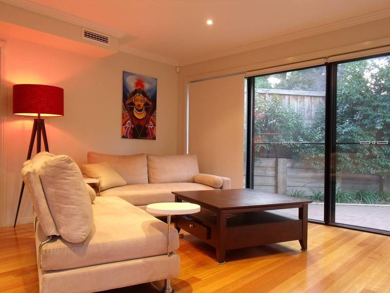 2/25 Campbell Street, Northmead NSW 2152