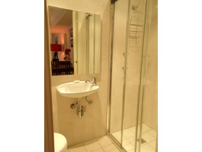 2/25 Campbell Street, Northmead NSW 2152