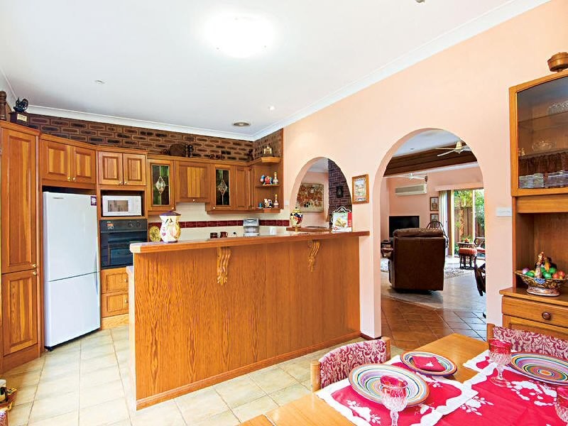 4 Ixion Street, Winston Hills NSW 2153