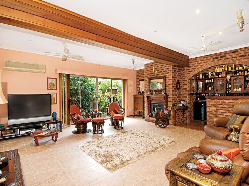 4 Ixion Street, Winston Hills NSW 2153