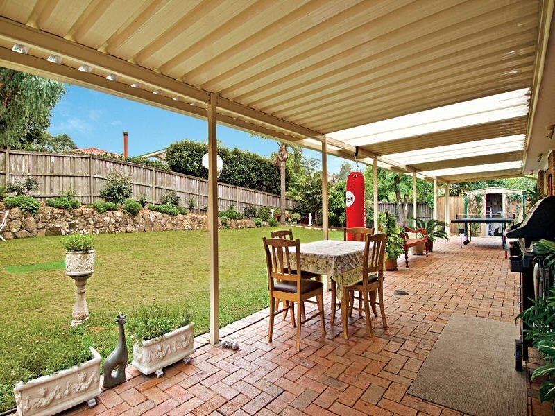 86 Crestwood Drive, Baulkham Hills NSW 2153