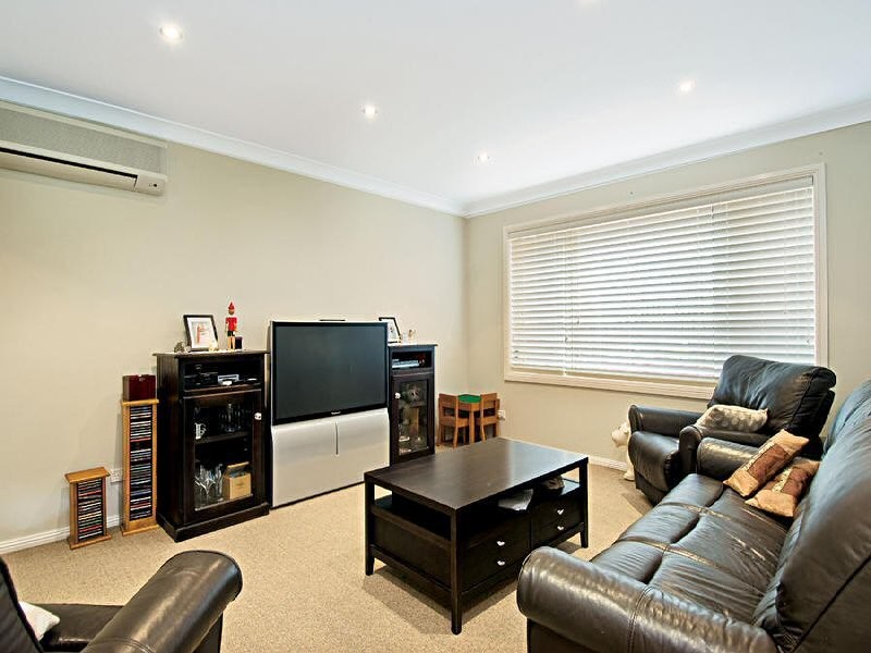 11/3 Arndill Ave, Baulkham Hills NSW 2153