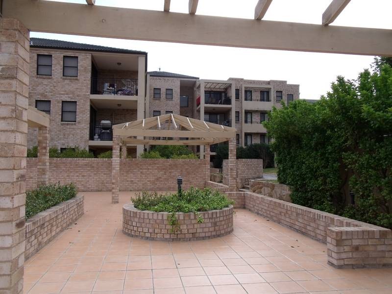 2/12 Murray Street, Northmead NSW 2152