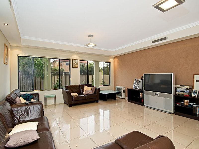 16 Lytton Street, Wentworthville NSW 2145