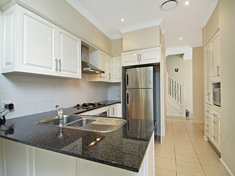 7 Jacqui Circuit, Baulkham Hills NSW 2153