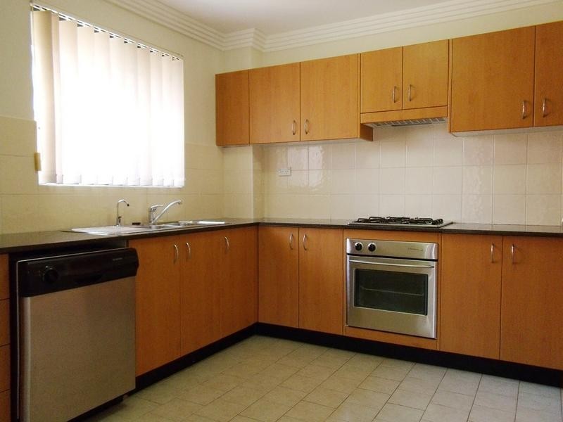 8/47-53 Dobson Crescent, Baulkham Hills NSW 2153