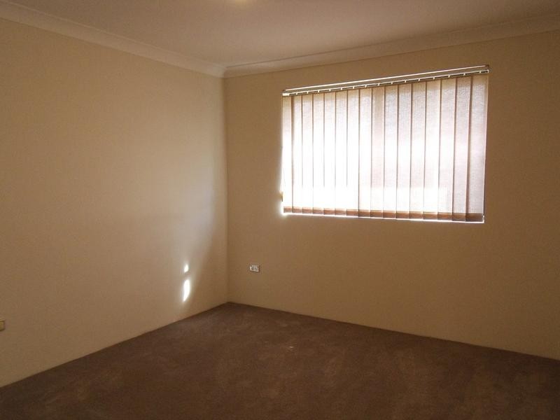 8/47-53 Dobson Crescent, Baulkham Hills NSW 2153