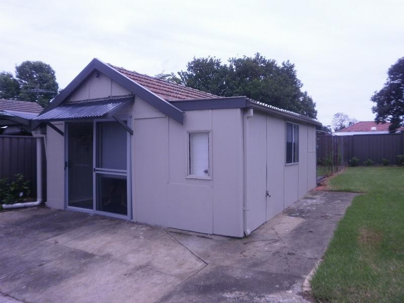 19a Burlington Street, Northmead NSW 2152