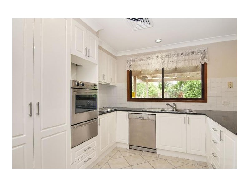 4 Connell Close, Baulkham Hills NSW 2153