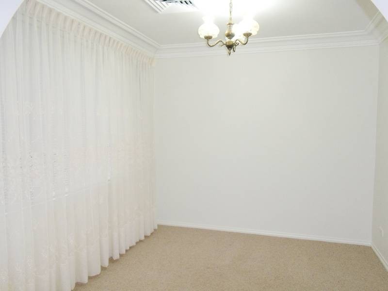 2 Endeavour Close, Castle Hill NSW 2154