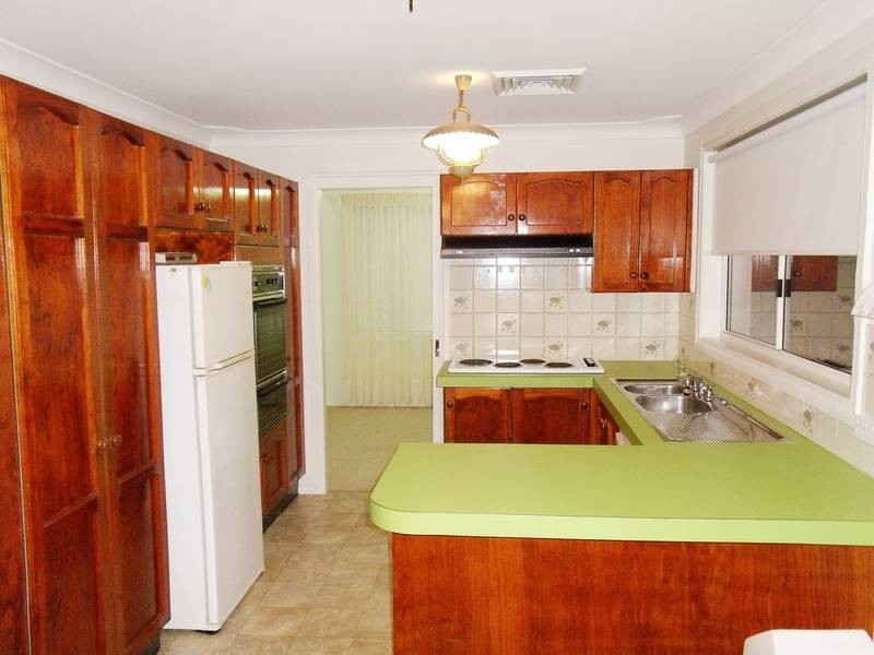 2 Endeavour Close, Castle Hill NSW 2154